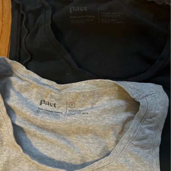 Pact Black and Gray Tank Tops Lot of 4 size small - Picture 4 of 4